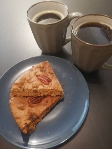 vegan-cookie-cake-me-kommatakia-sokolatas